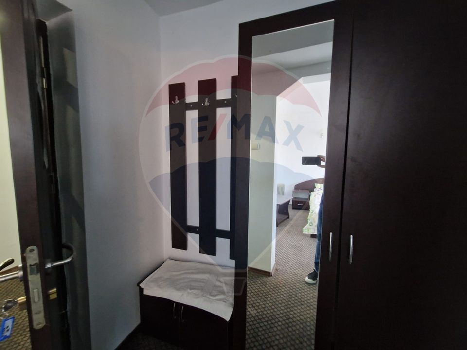 28 room Hotel / Pension for sale, Exterior Vest area