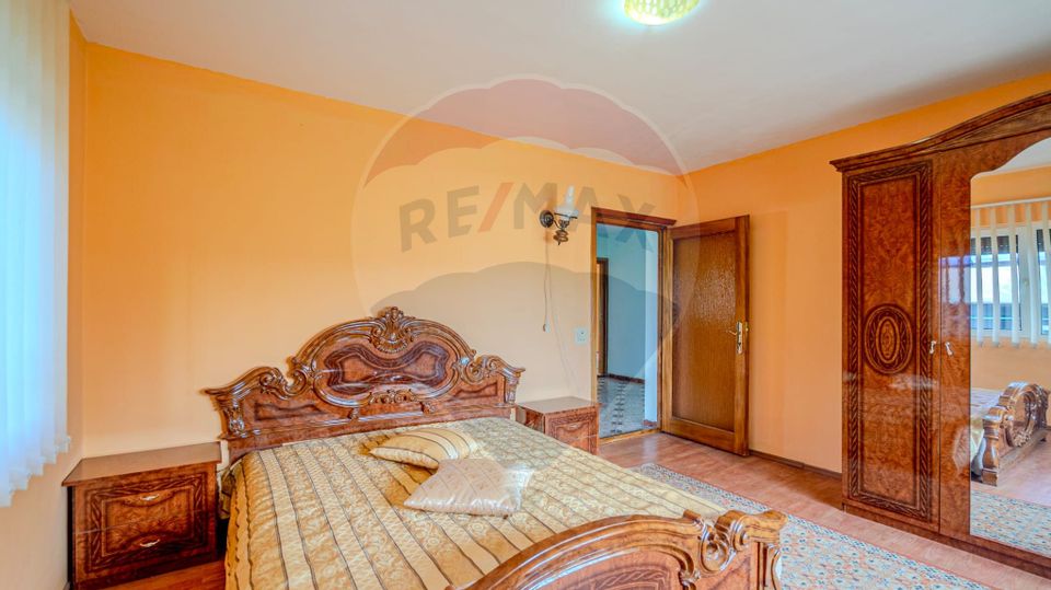 10 room House / Villa for sale