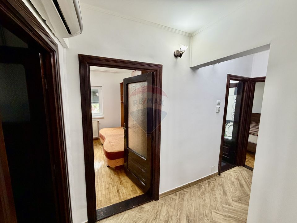 Apartament 3 camere etaj 1
