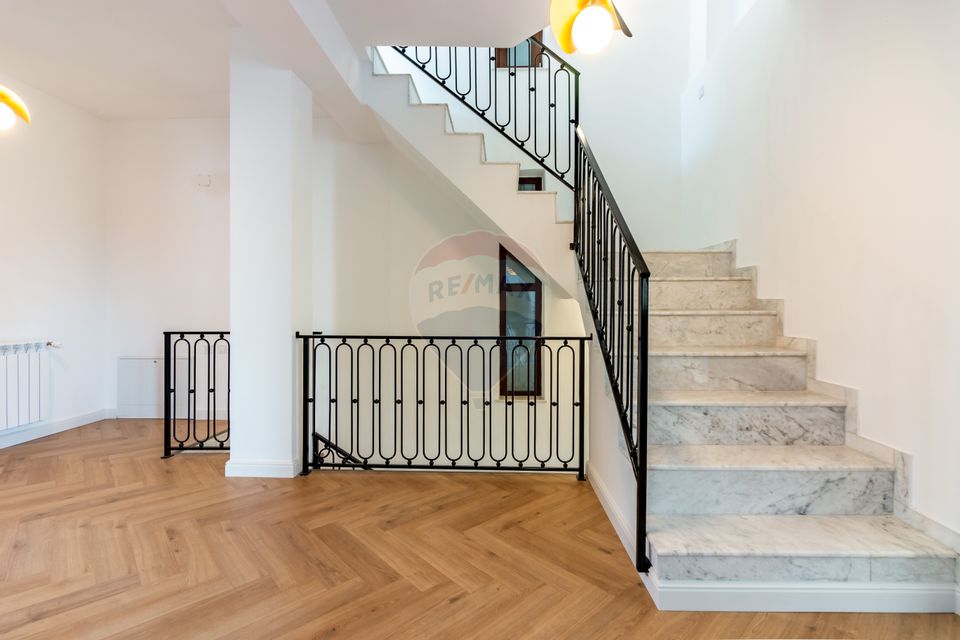 Casă individuala în Aviatiei, adiacent Bulevardul Aerogarii, 4xparcare