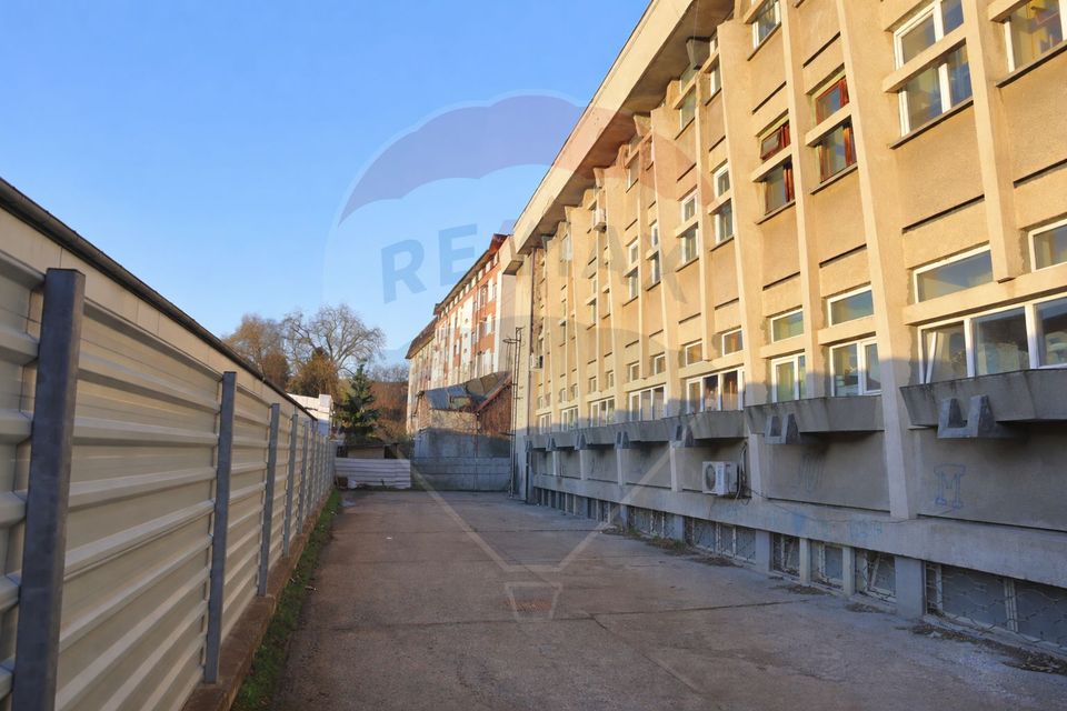 200sq.m Commercial Space for sale, Central area