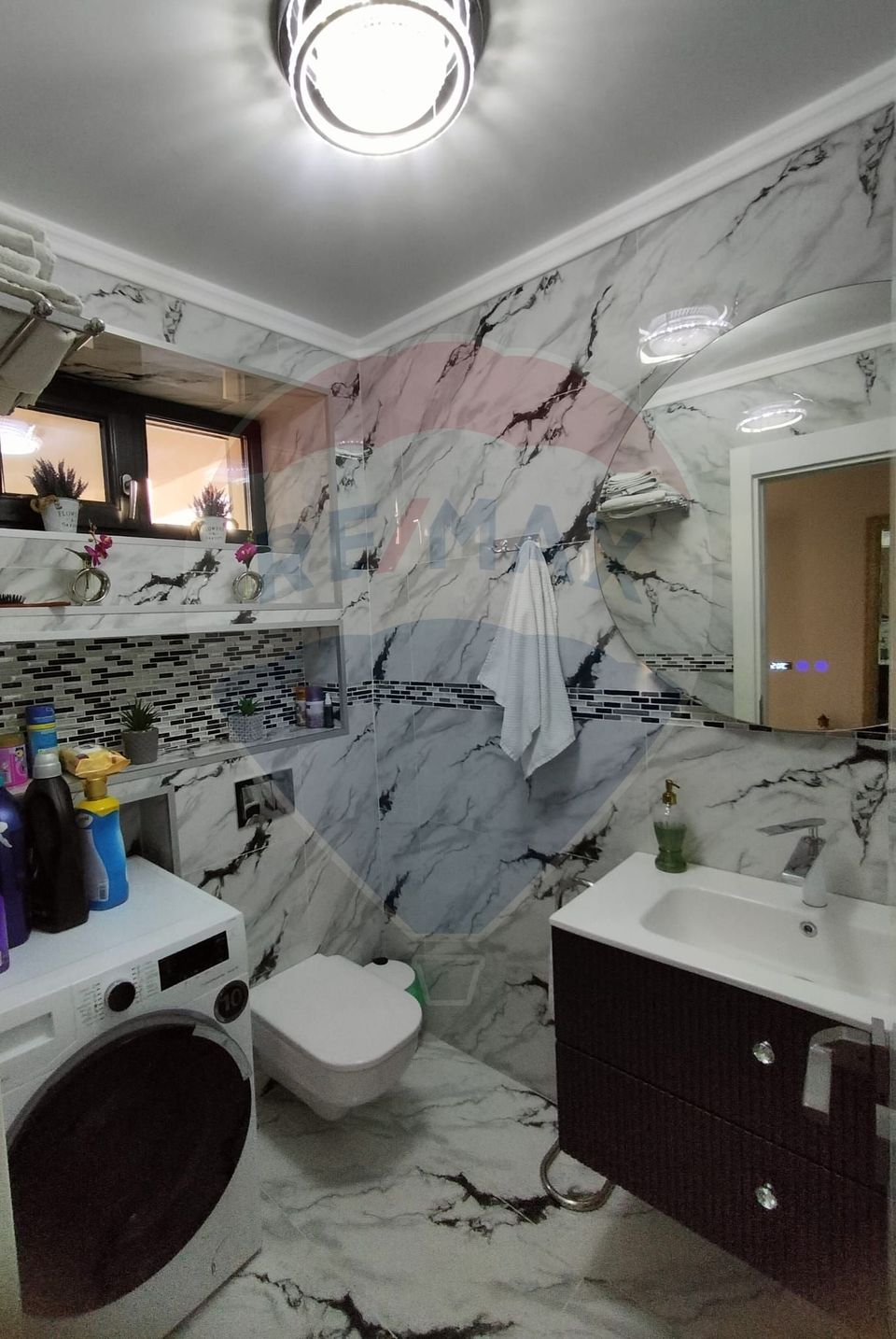 Casă / Vilă cu 5 camere - la 2 minute de Complex Cosmopolis