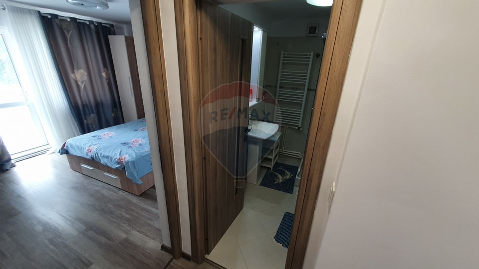 Apartament 3 camere, zona Piata