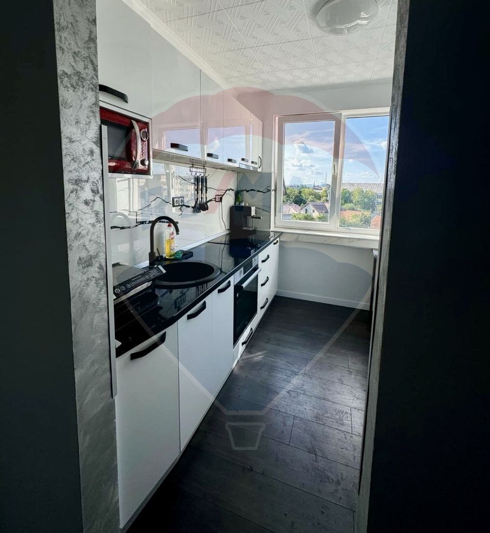 Apartament cu 2 camere de vânzare în zona Est