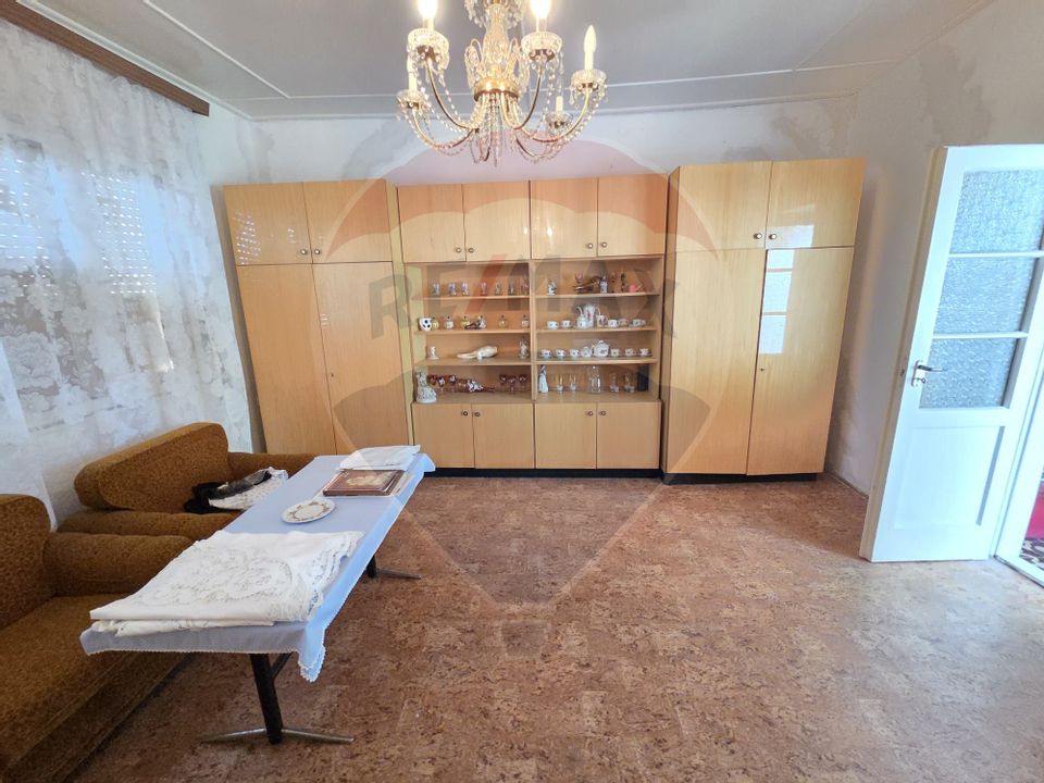 5 room House / Villa for sale, Vest area