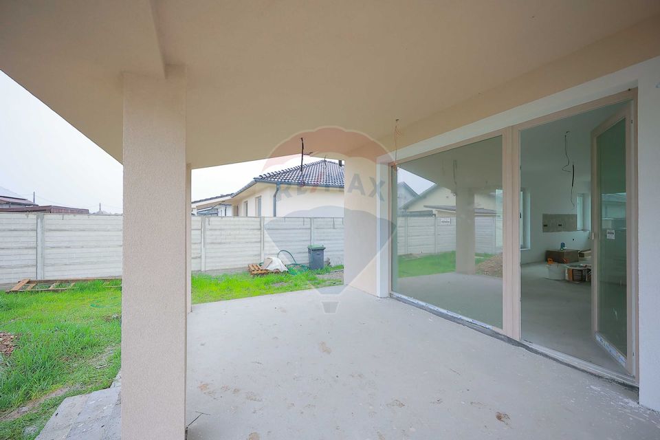 4 room House / Villa for sale