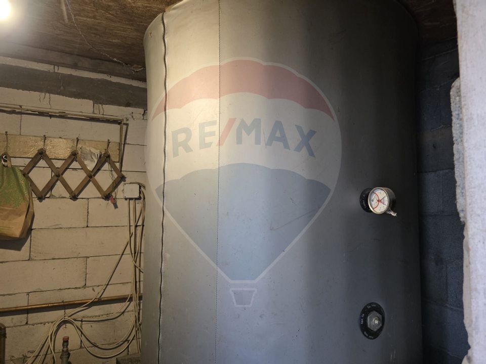 5 room House / Villa for sale