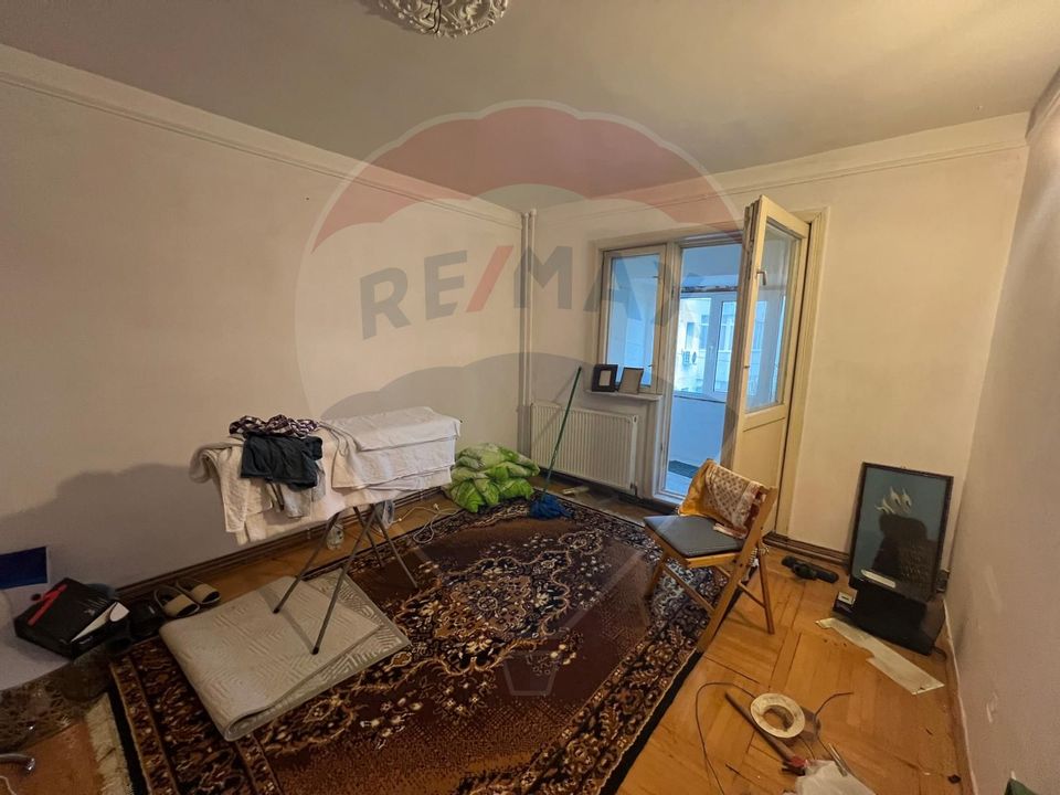 Apartament cu 2 camere în zona Brailei