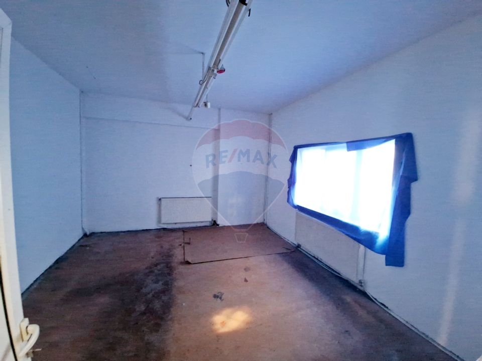 327sq.m Commercial Space for sale, Maratei area