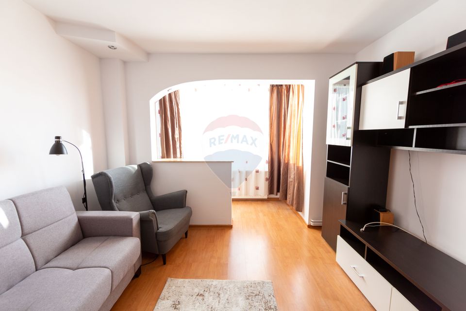 2 room Apartment for rent, Centrul Civic area