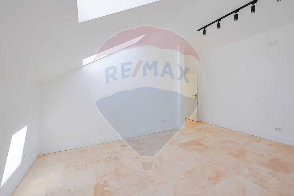 36.67sq.m Office Space for rent, Central area