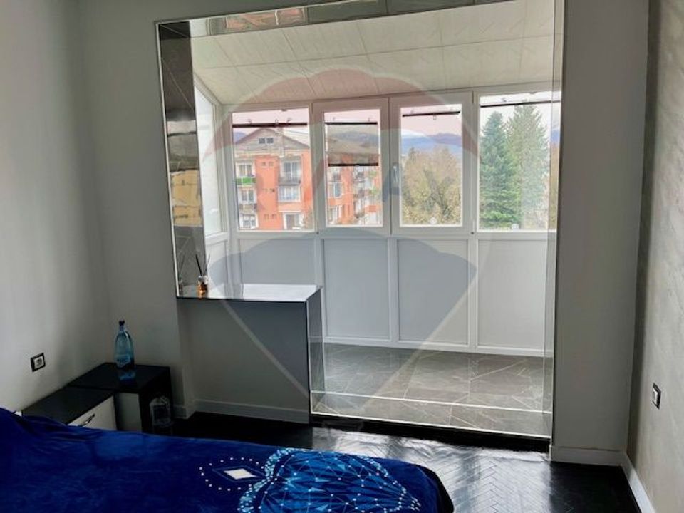 Apartament cu 2 camere de vânzare în zona Est