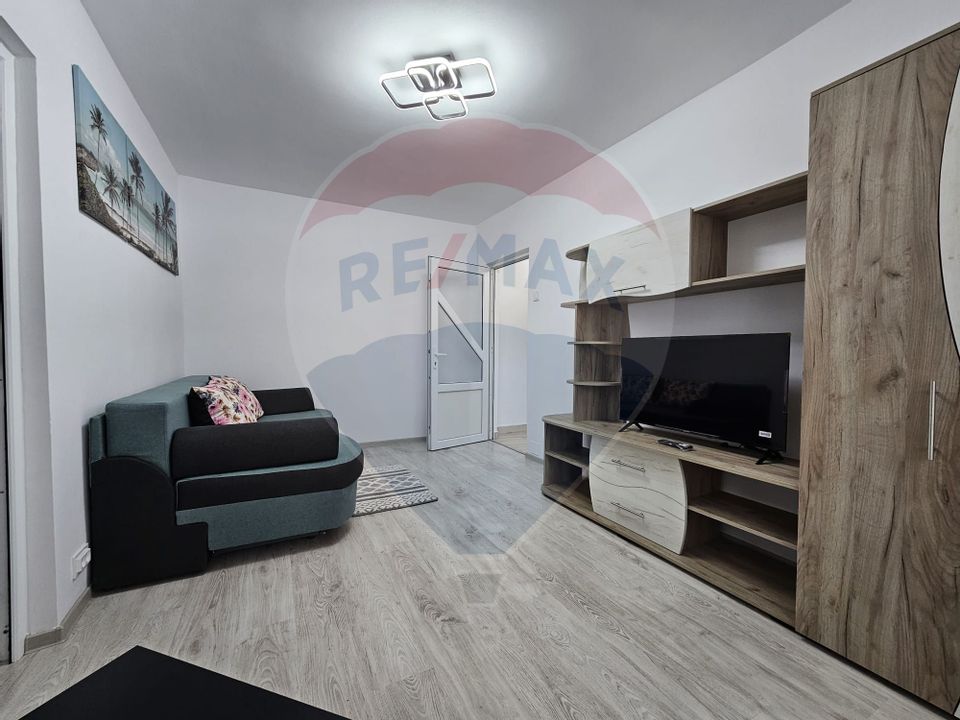 Apartament 3 camere de inchiriat zona Campus, termen lung