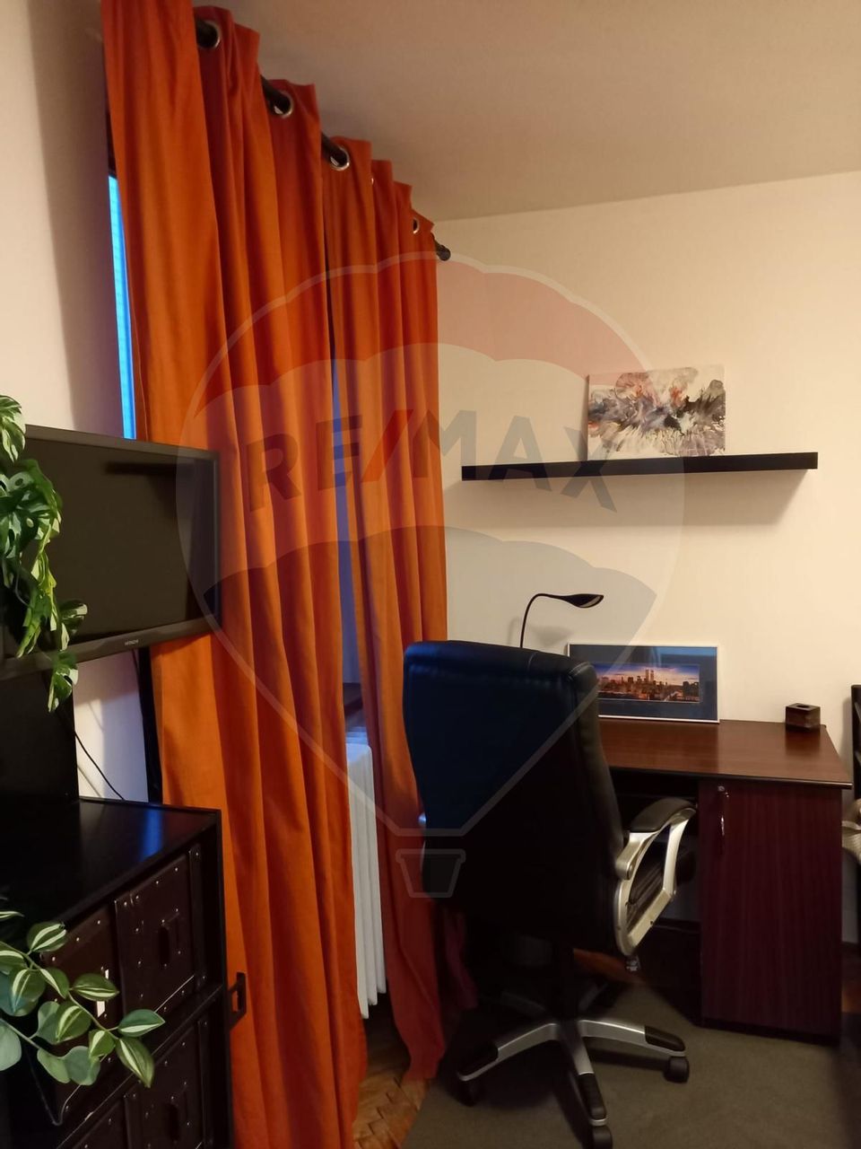 Apartament cu 2 camere de închiriat în zona Magheru