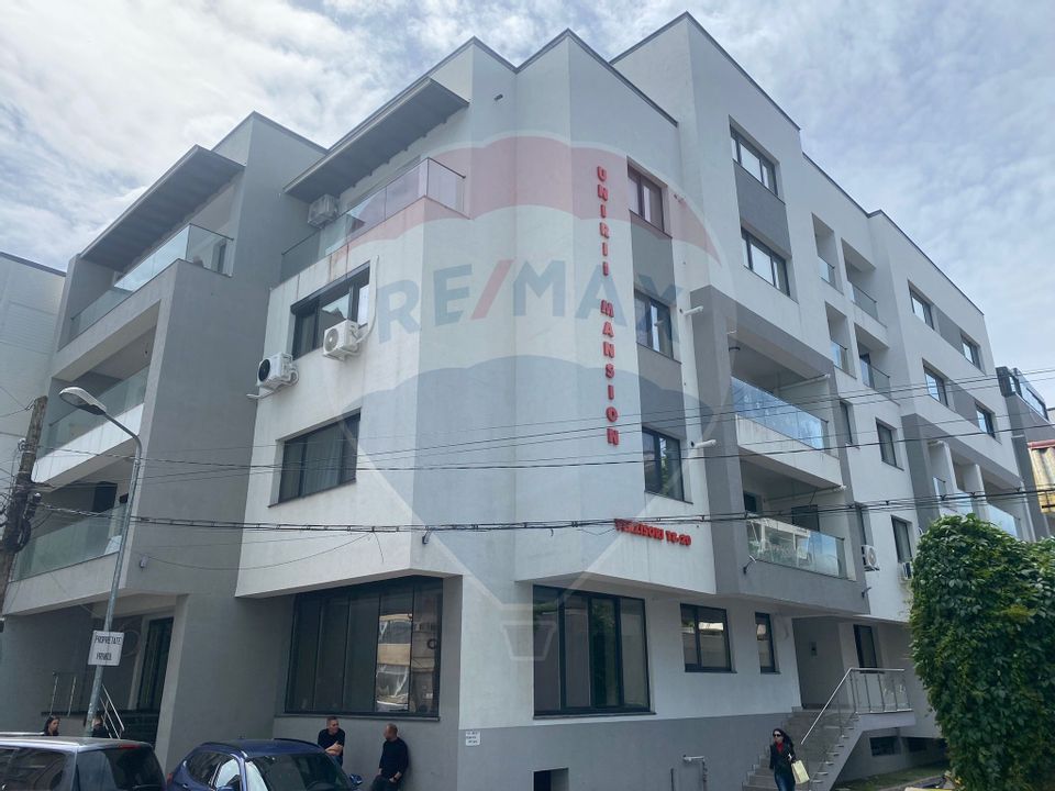 144sq.m Commercial Space for rent, Unirii area