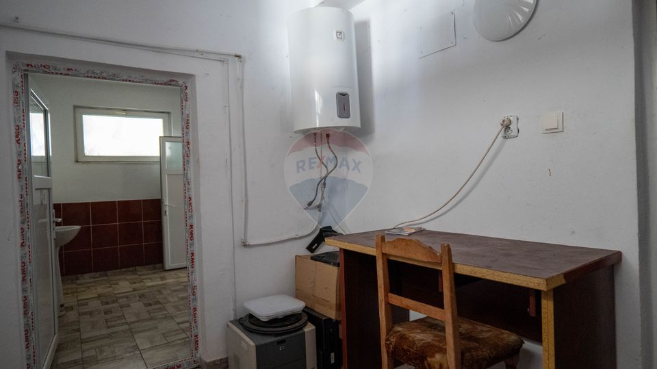 150sq.m Commercial Space for sale