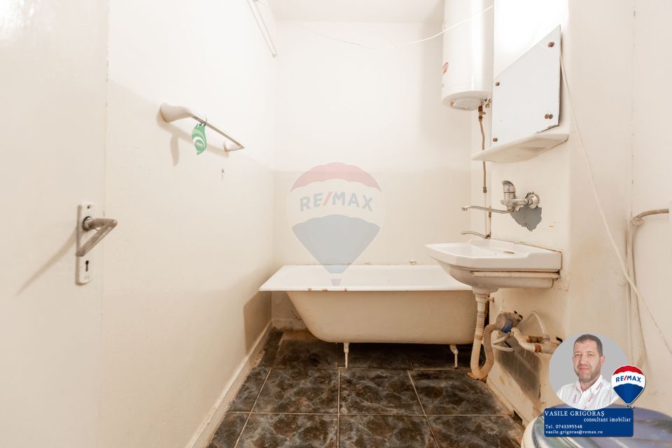 Apartament cu 2 camere de vânzare în zona Mioritei