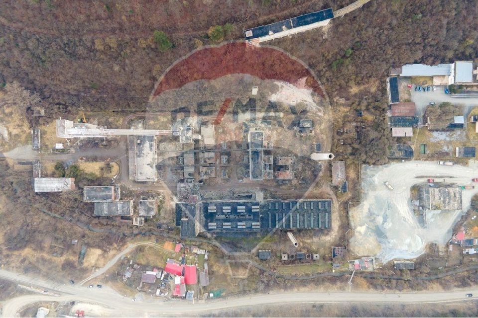 7,000sq.m Industrial Space for sale, Periferie area