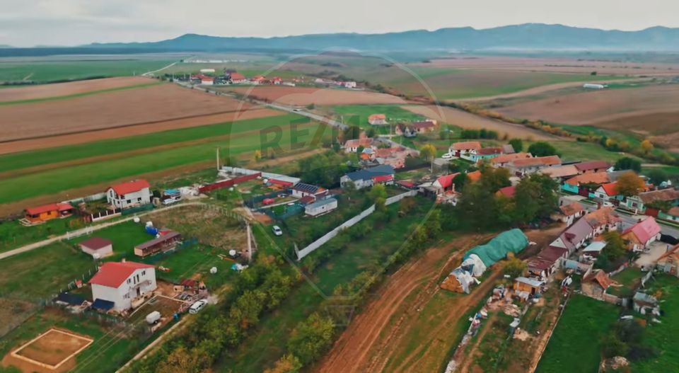 Teren intravilan Satu Nou- Halchiu-jud Brașov/ 655mp
