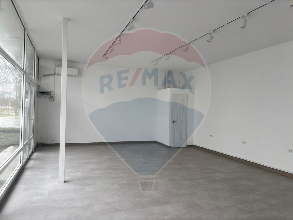 59sq.m Commercial Space for rent, Central area