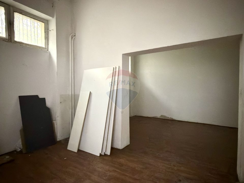 Street commercial space 212sqm for rent in Pantelimon area