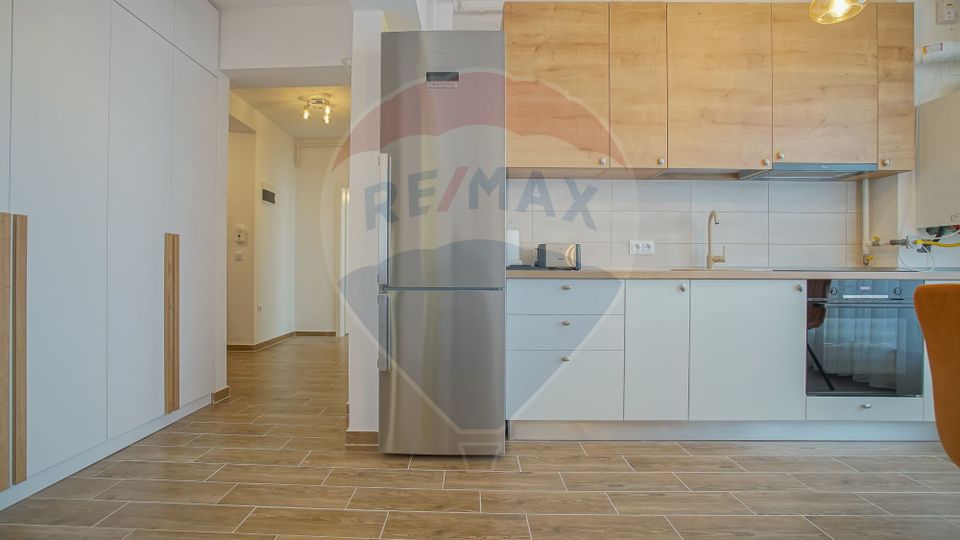 3 room Apartment for rent, Tractorul area