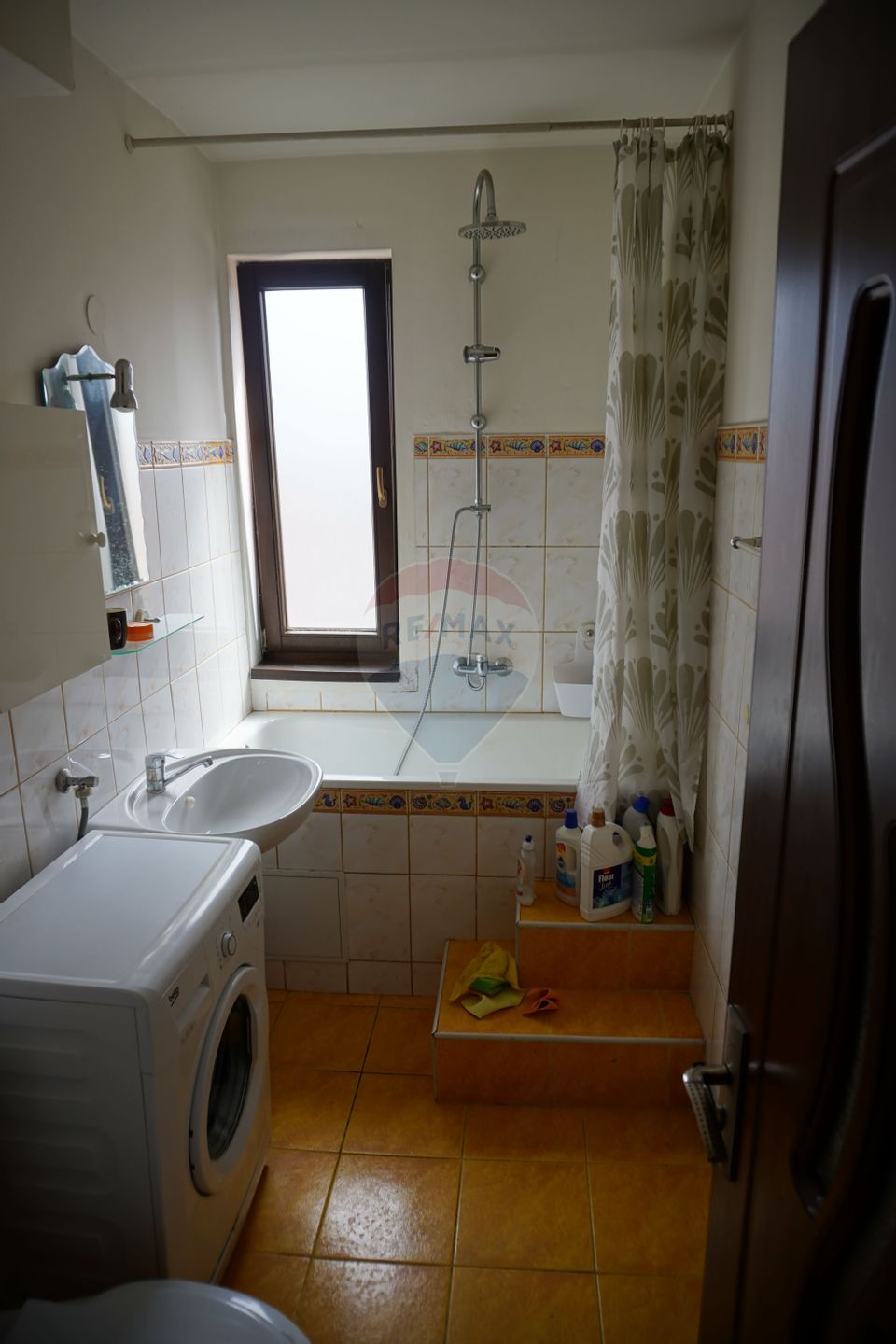 Casă de vânzare, Moisei