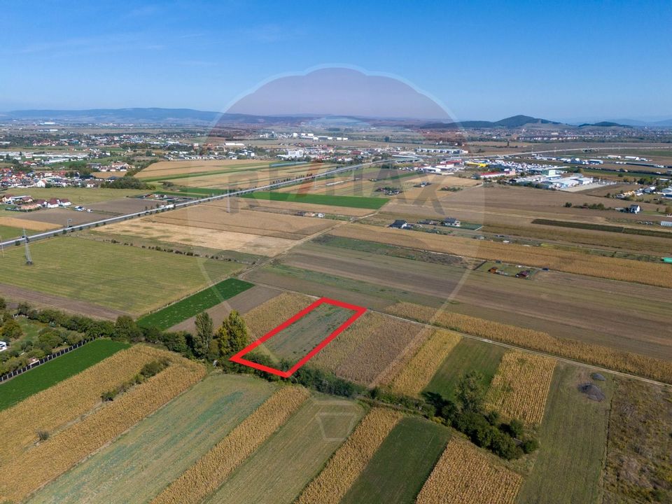 Land 2,242sqm Brasov / Strada Plugarilor