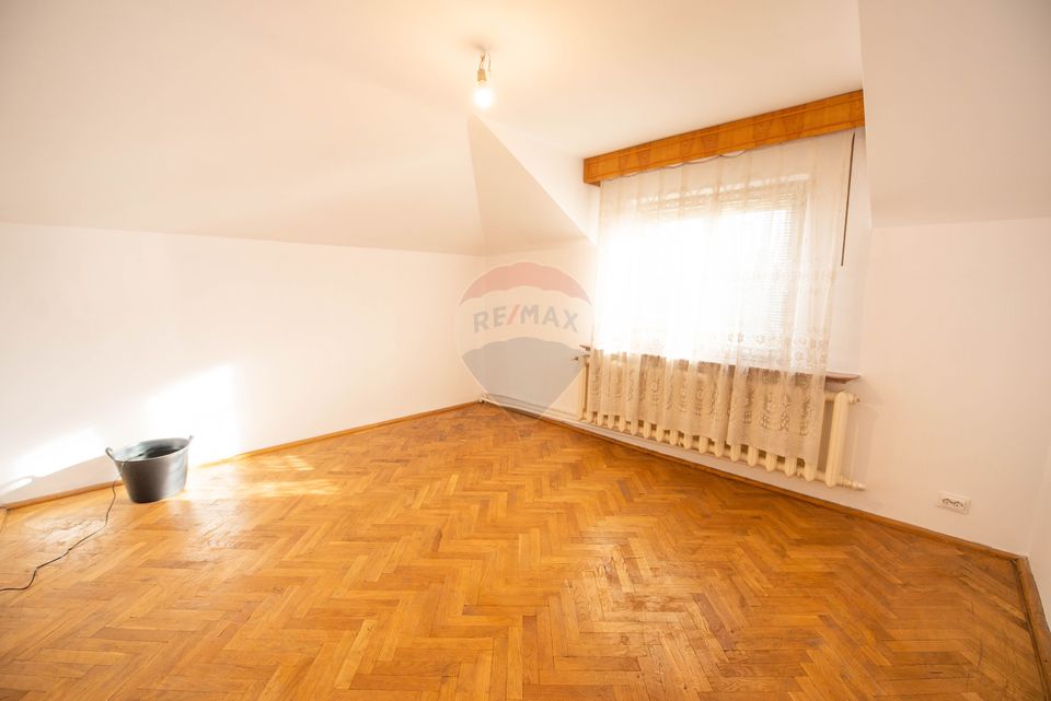 Casa individuala cu 7 camere, de vanzare 250 mp utili,  Buzau