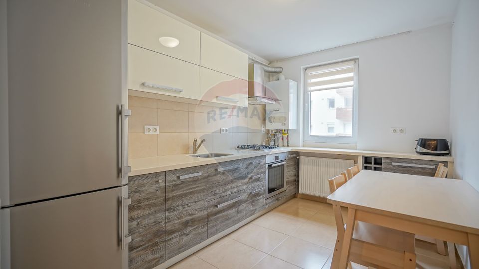 3 room Apartment for rent, Tractorul area