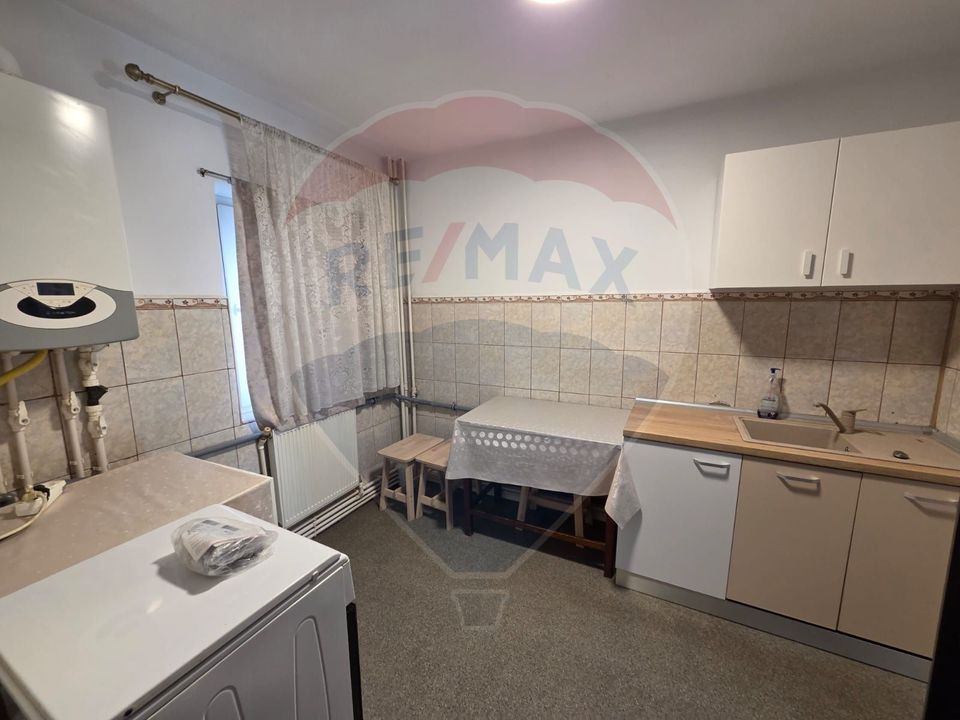 Apartament 4 camere + centrala proprie: str Baltagului - 13 septembrie