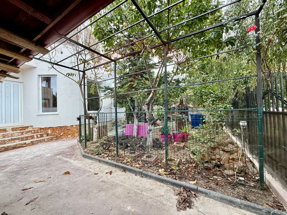 6 room House / Villa for sale, Sud area