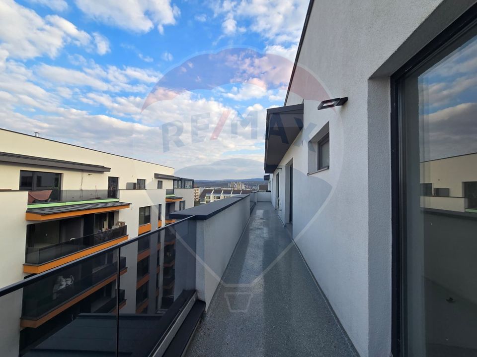 Apartament 3 camere, zona Între Lacuri