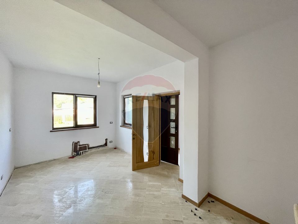 5 room House / Villa for sale, Sud area