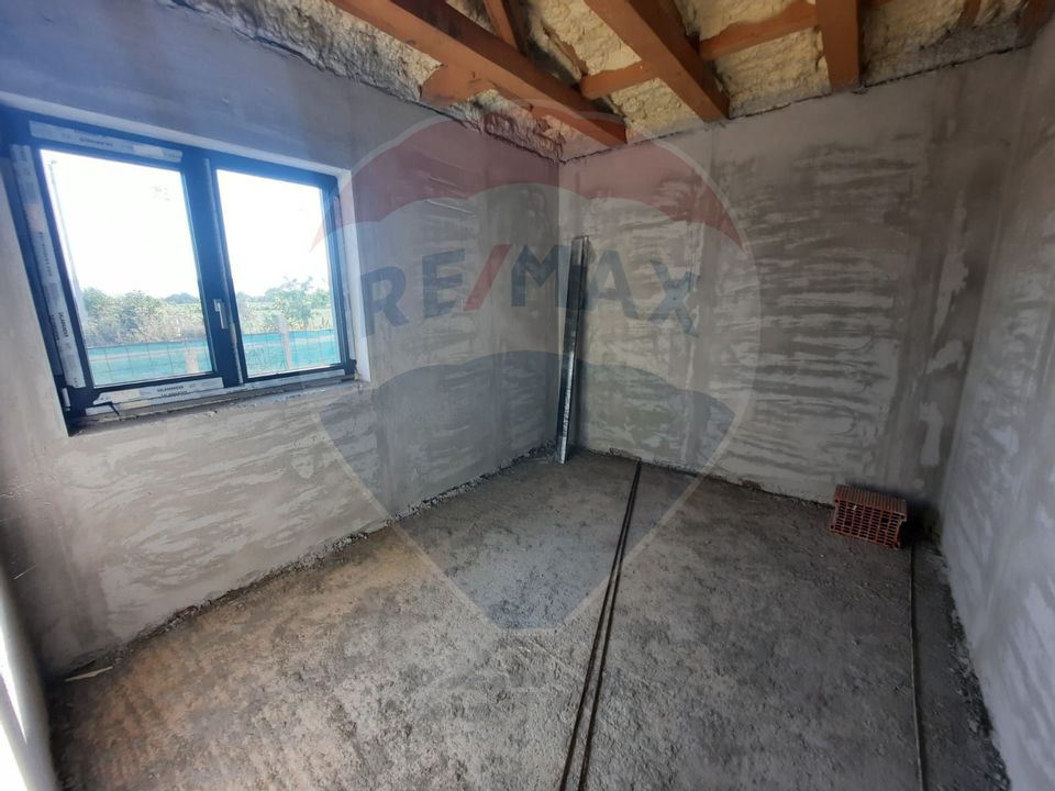 Casă la gri Unirea / Odobesti.