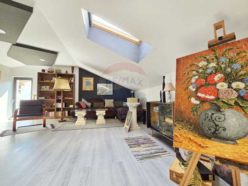 Casa, 4 dormitoare, pod amenajat, gradina, zona Vivo