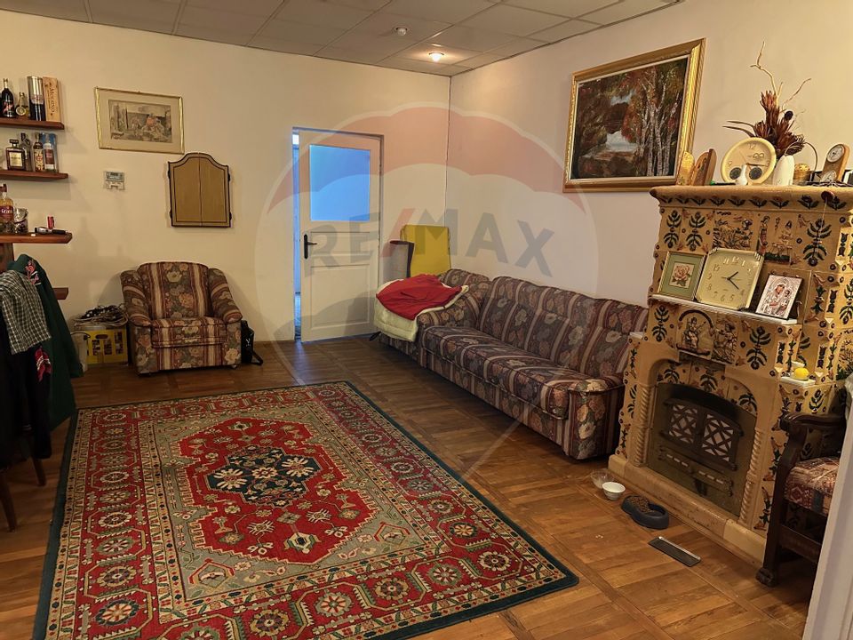 6 room House / Villa for sale