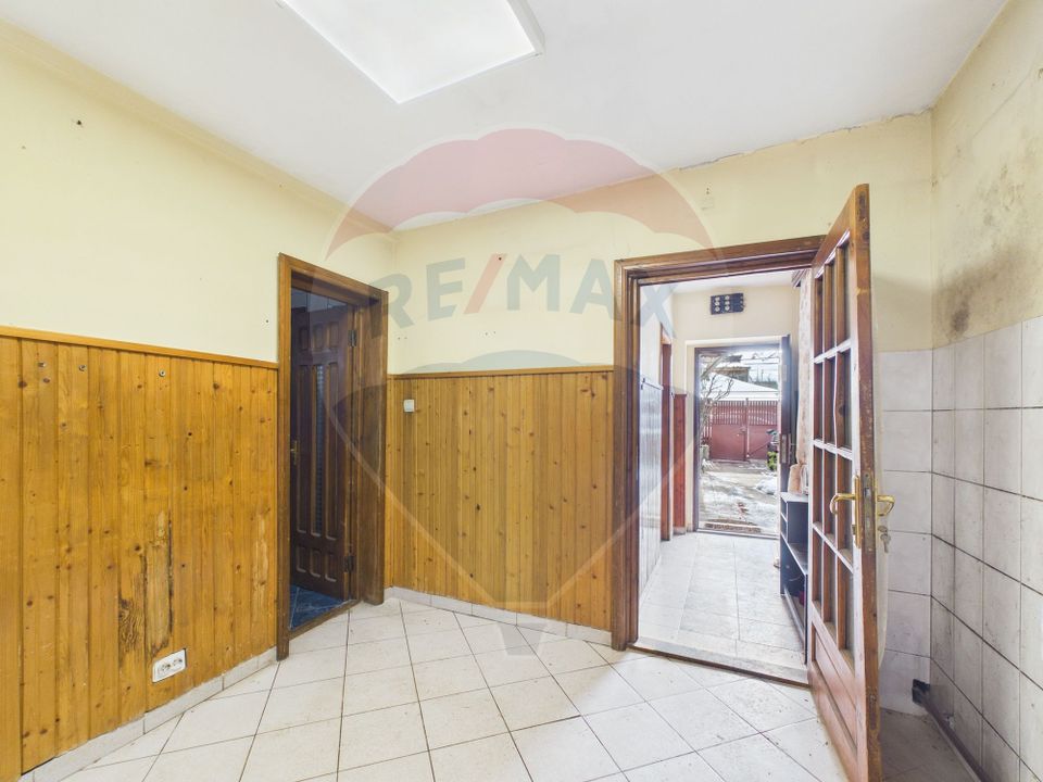 Casă cu curte de vanzare Ferentari- Salaj