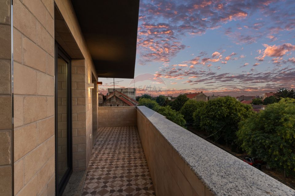 Penthouse unic pe două niveluri - saună și bucătărie exterioară