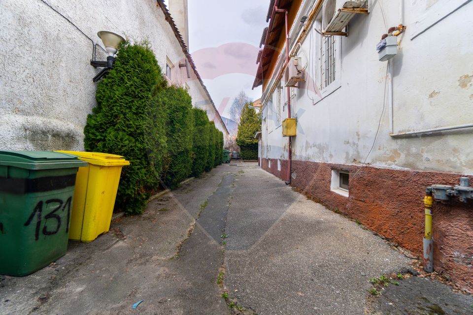 Apartament 7 camere ULTRACENTRAL in casa- Codlea!