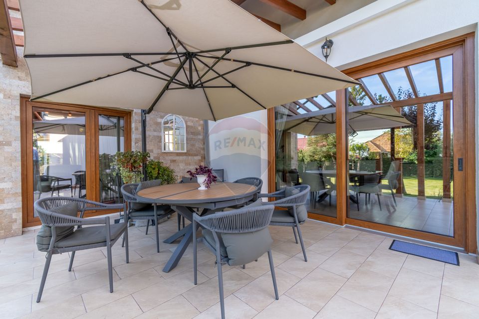 Proprietate exclusivista de vanzare: 2 case | 9 camere | 2000 mp teren