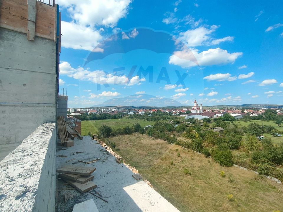 Apartament de vanzare cu gradina