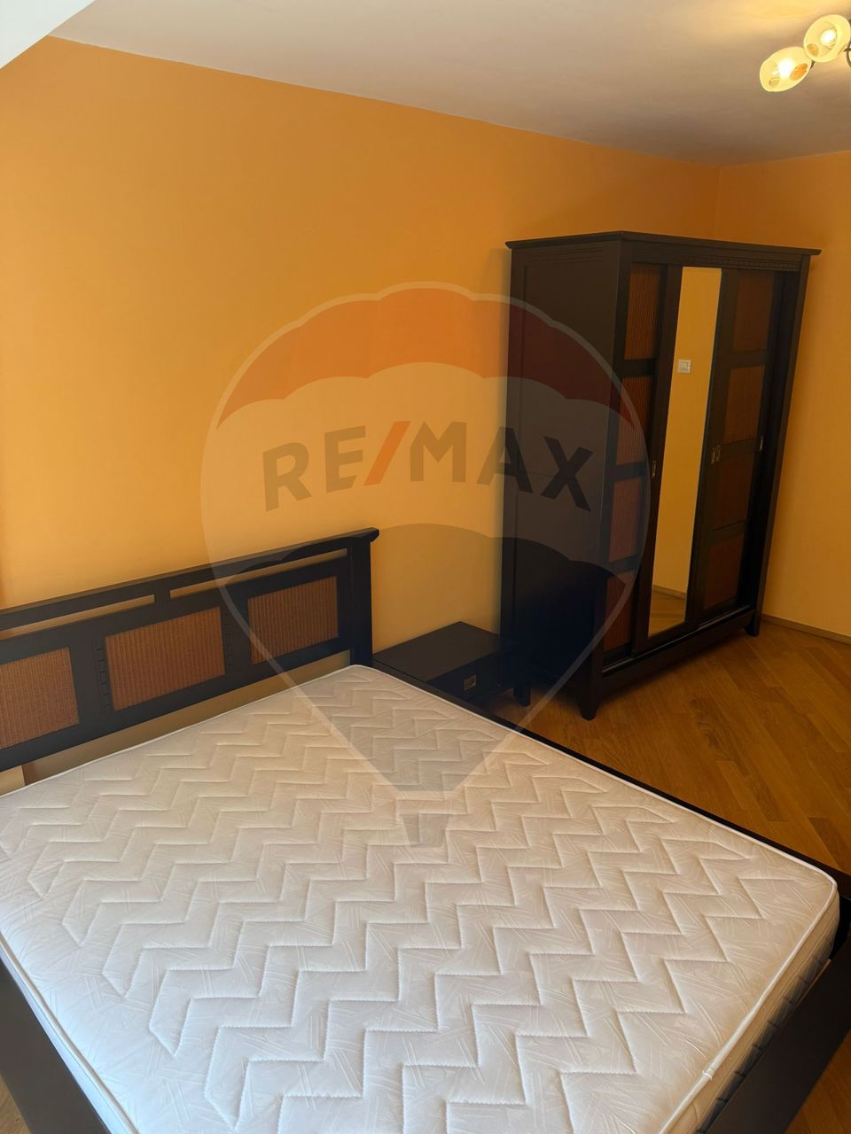 DE INCHIRIAT APARTAMENT LUX  zona Vivo Mall