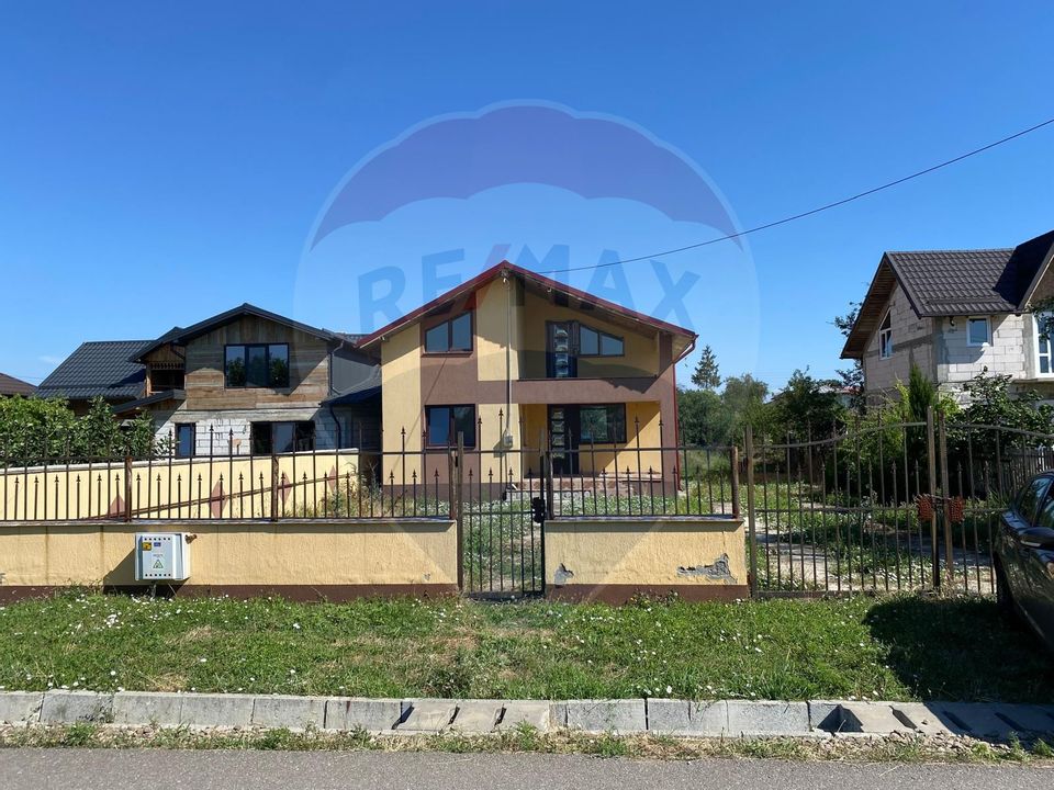 VANZARE CASA 4 camere/Teren 910 mp Filipestii de Targ/Prahova