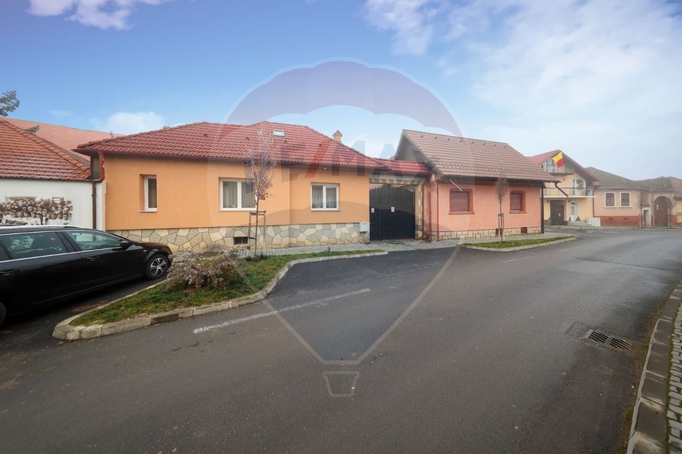 Casă săsească deosebită în Cristian – complet mobilată și utilată