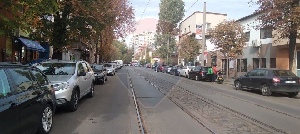 Casa cu 5 camere de inchiriat central B-dul Ghica cu Maica Domnului