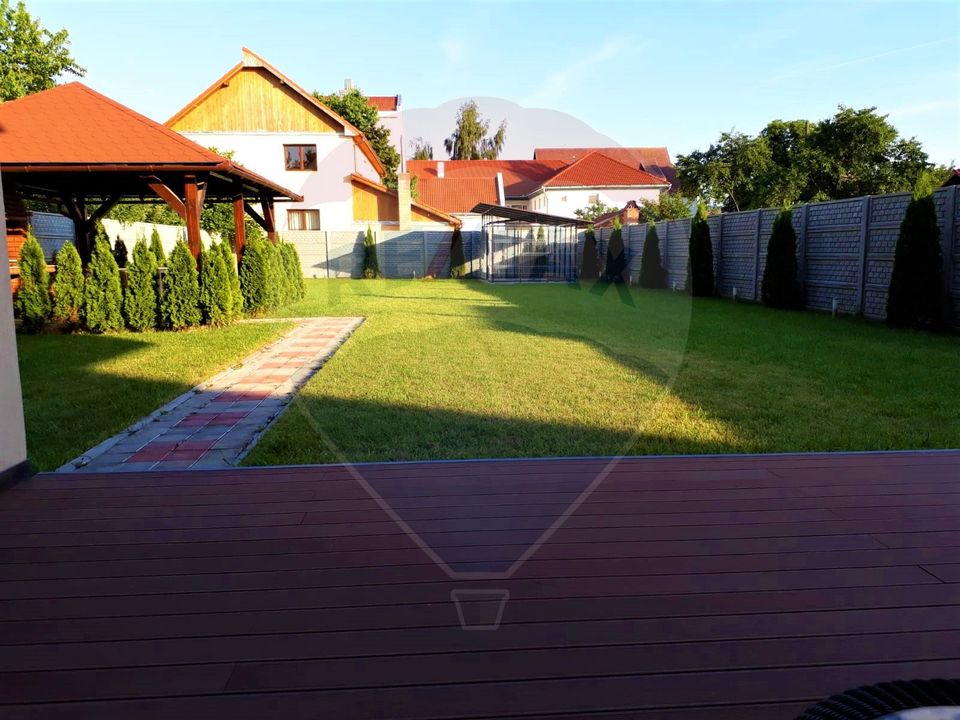 Vila in stil  mediterenean, lux,  statiunea balneoclimaterica Covasna