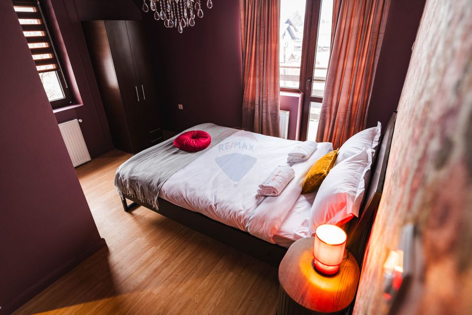 VILA “THE VARDO”, PREDELUT | 8 CAMERE DUBLE PREMIUM LANGA PADURE