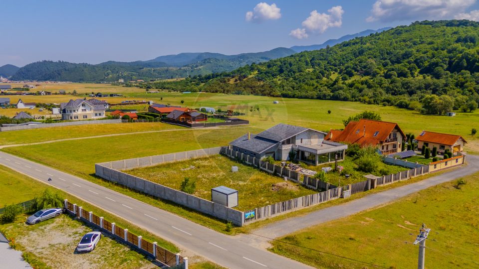 COMISION 0% Teren 1,100mp Rasnov / Strada Glajerie-Raul Mare