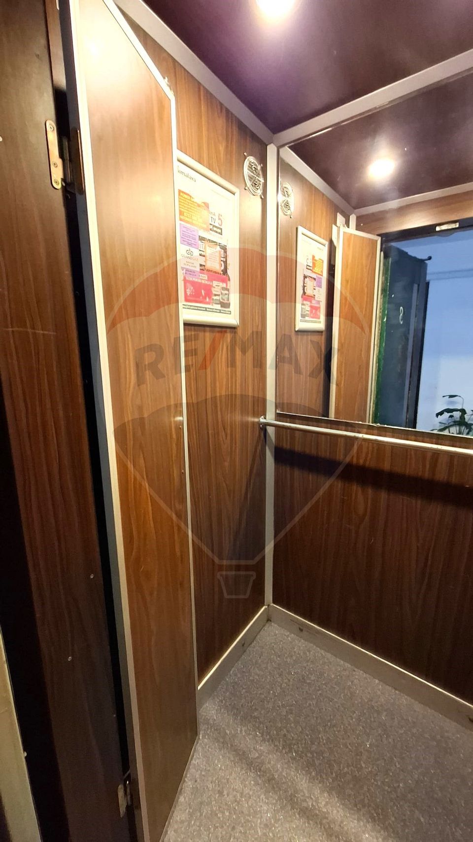 2 room detached apartment, block 1980, Gorjului Metro